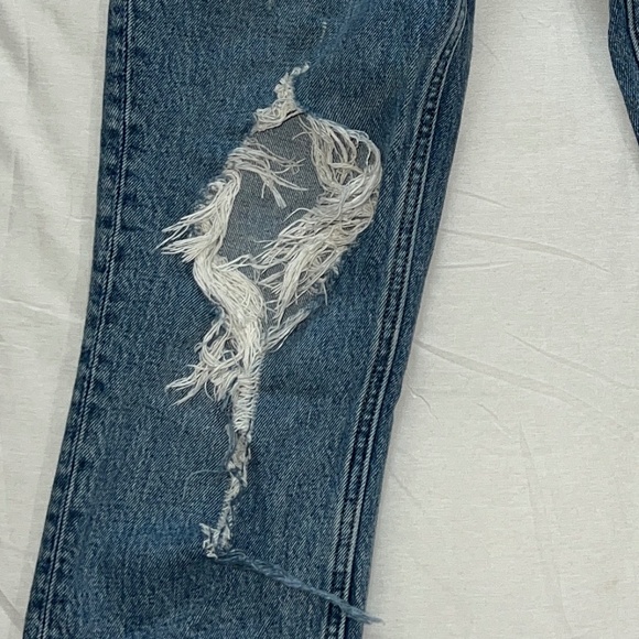 Abercrombie & Fitch High Rise Mom Jeans - Picture 6 of 6